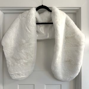 White faux for Shawl